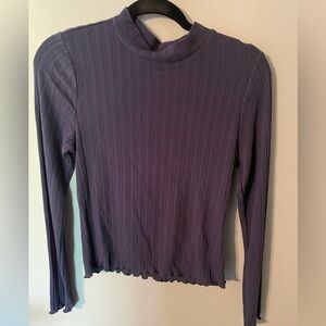 Belle du jour woman’s long sleeve top